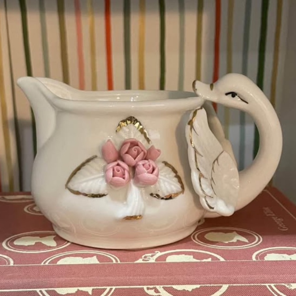 Vintage 50's porcelain Swan creamer jug